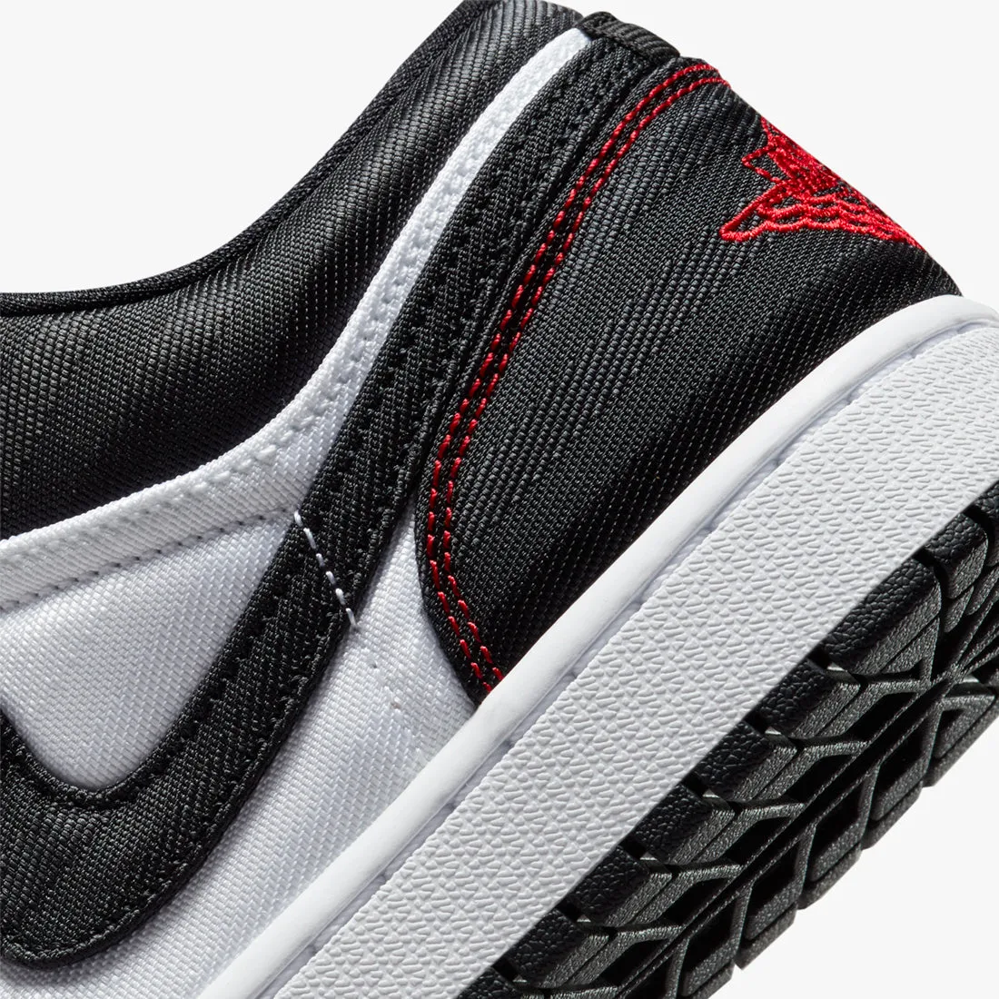 Air Jordan 1 Low SE Utility "Bloodline" (DD9337-106)