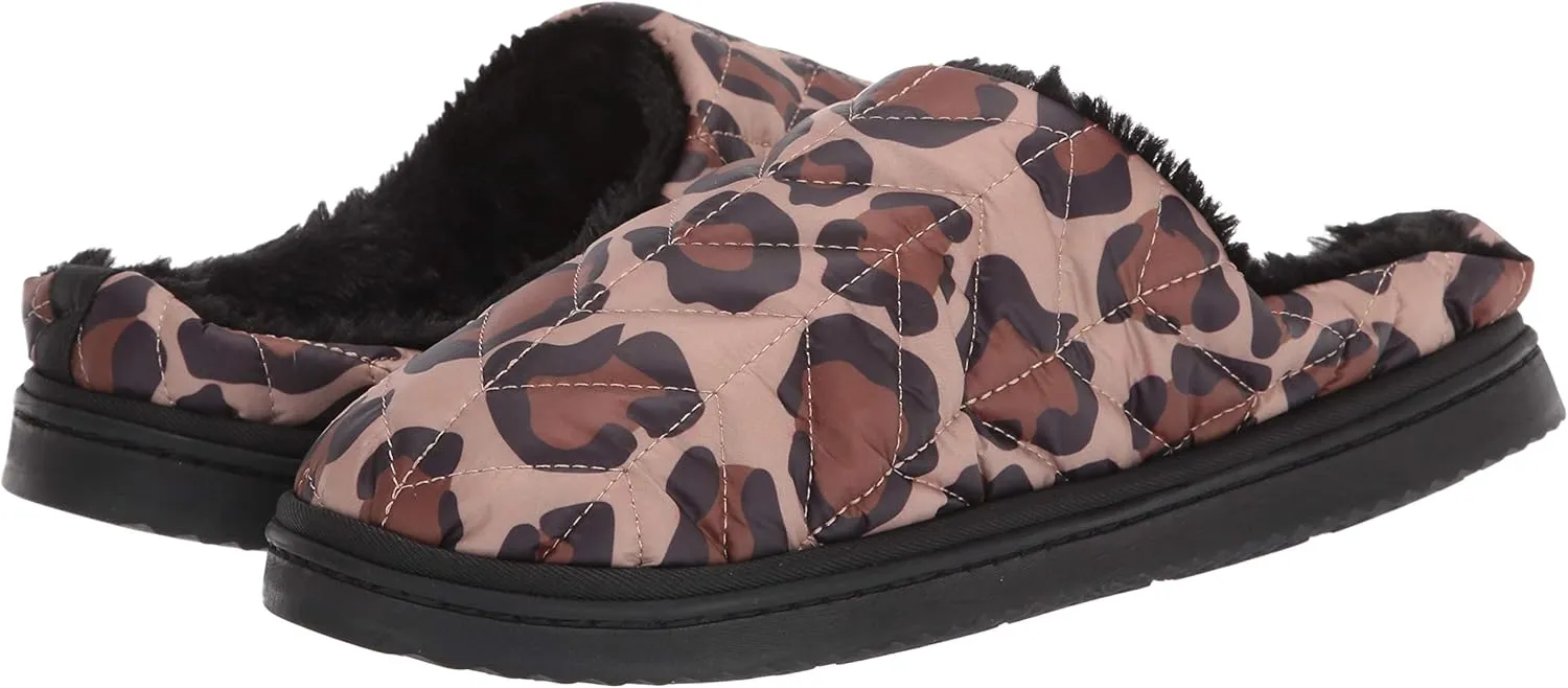 Dearfoams Women's Cora Quilted Nylon Clog Slipper