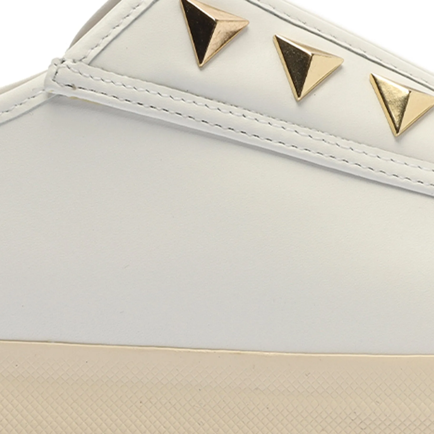 Grazziela Leather Sneaker