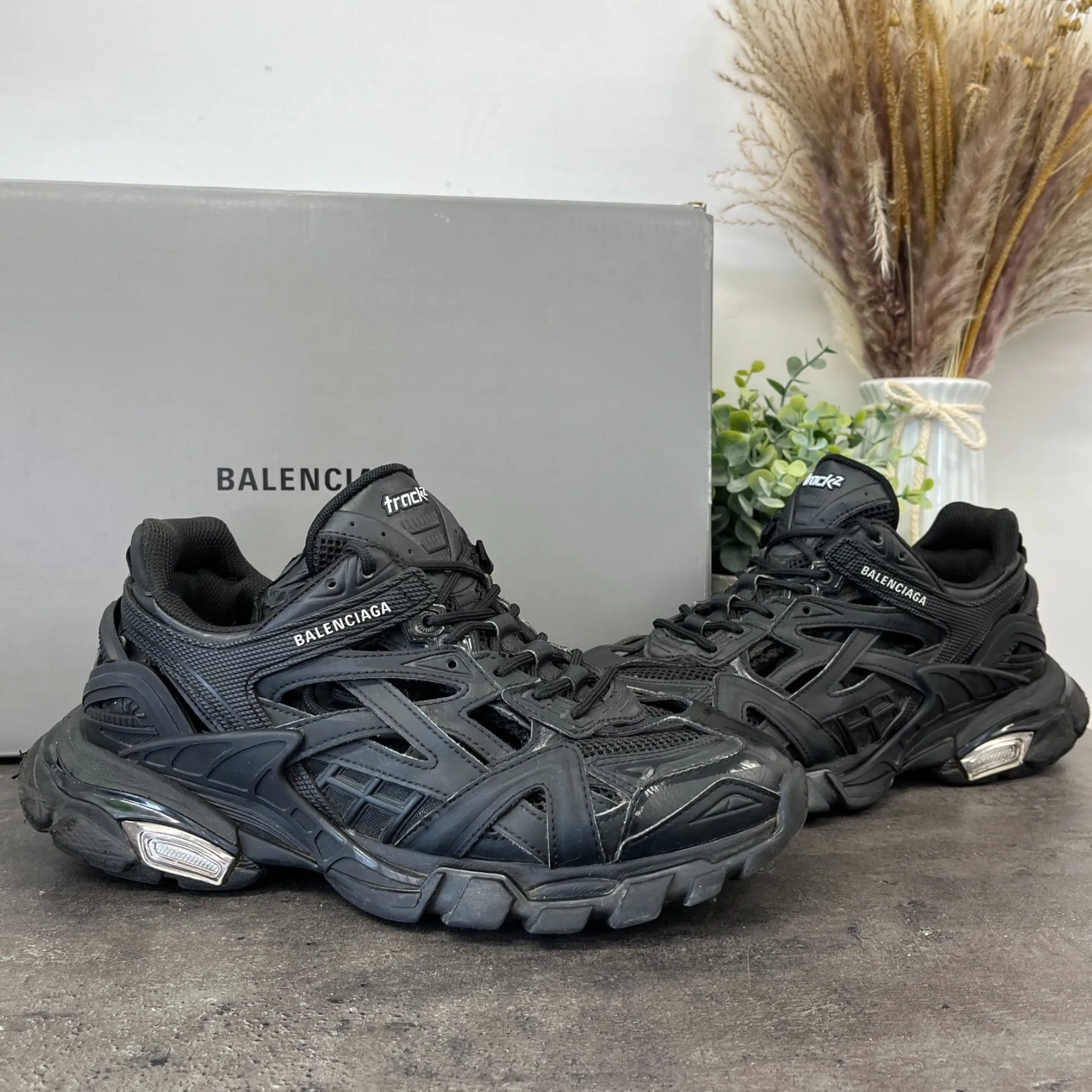 Men's Track 2 Low Trainers Black Size EU 41 / UK 7