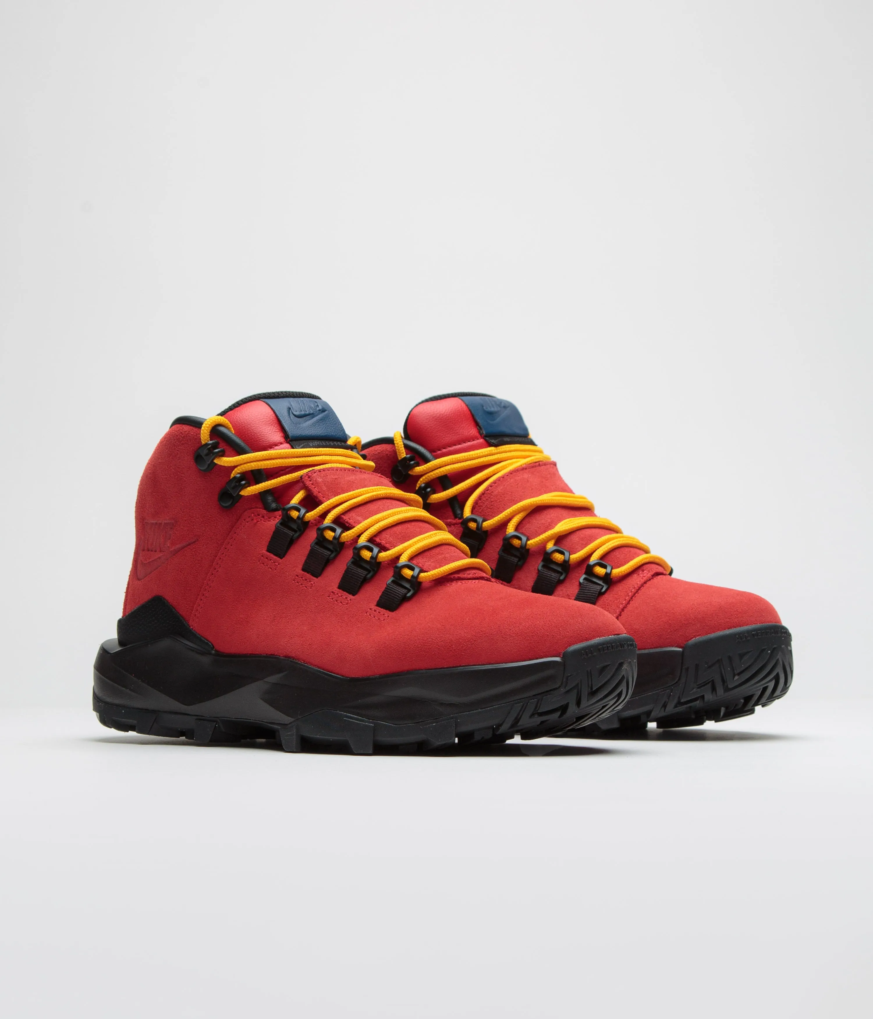 Nike Cygnal Shoes - University Red / Navy - Black