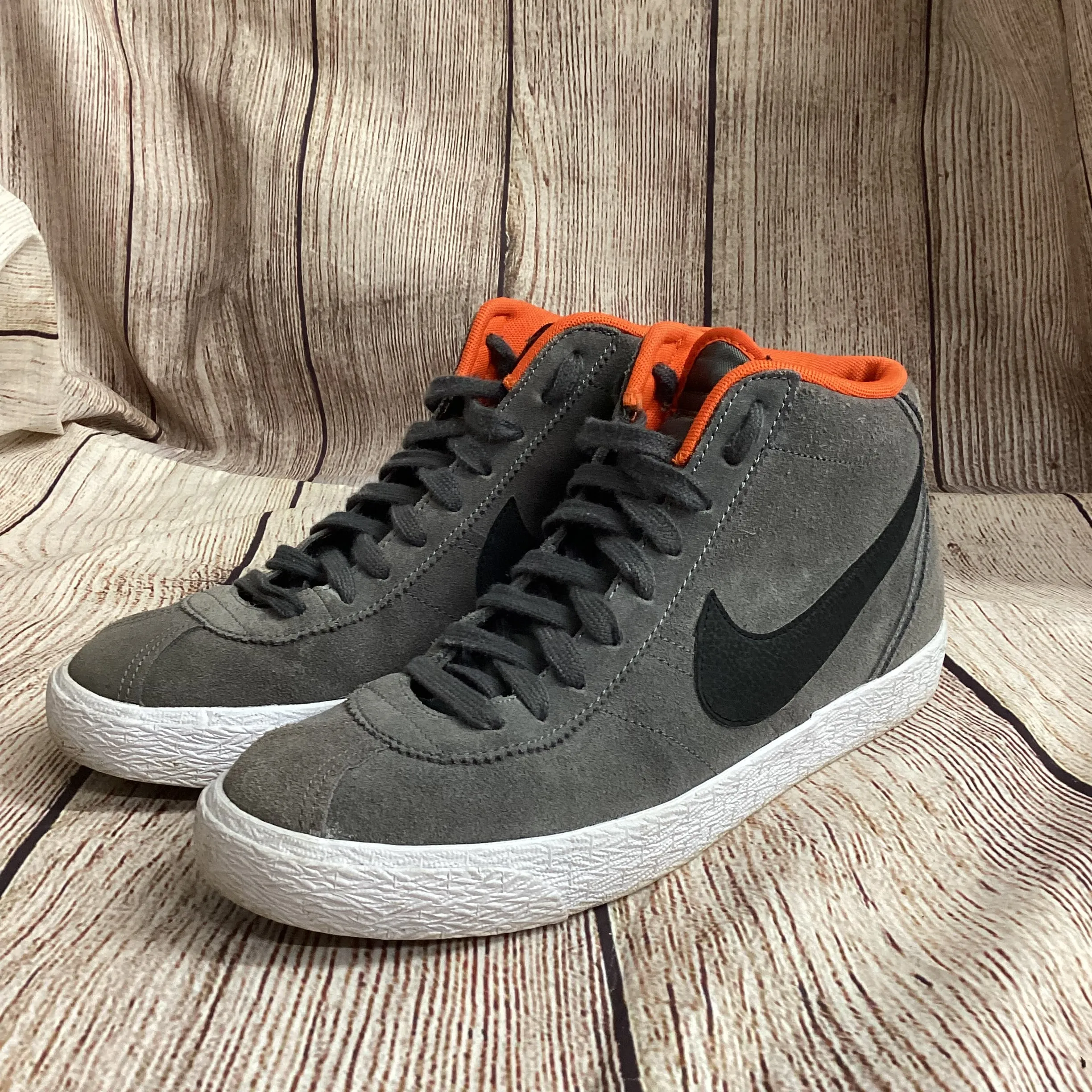 Nike Grey Suede Baseball Trainers Size 7