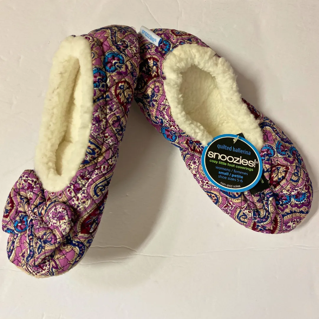 Snoozies Cozy Little Foot Coverings Quilted Ballerina