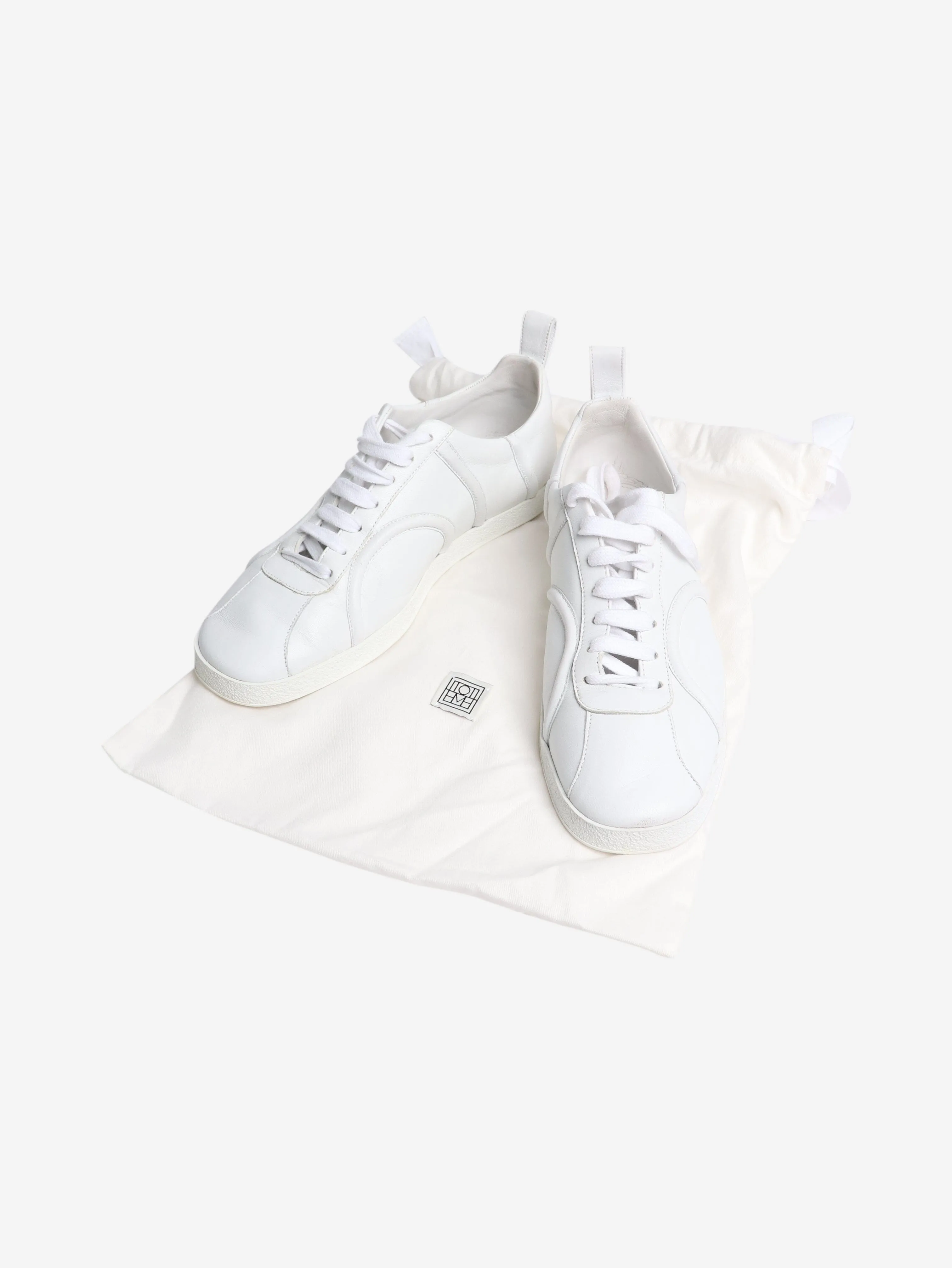 White leather trainers - size EU 40 (UK 7)